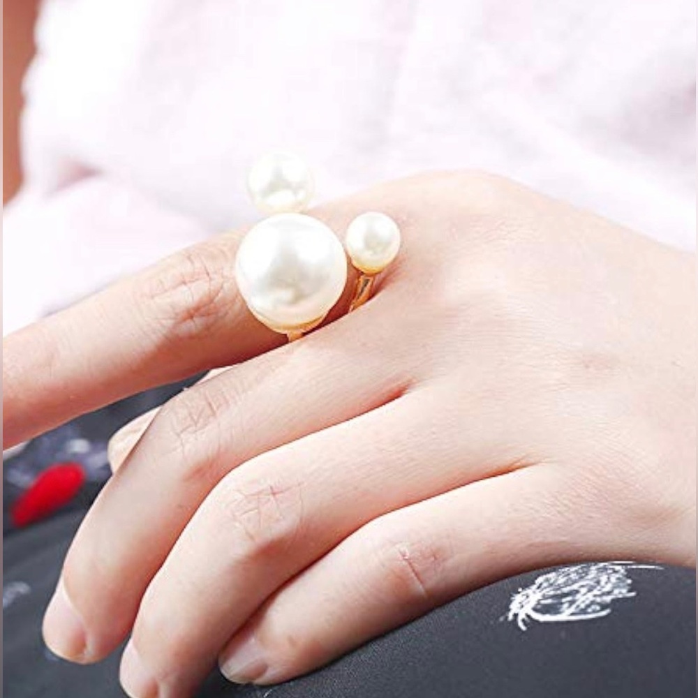 NWT Vintage Pearl Ring Stacking Pearl Cluster Rings Adjustable - Picture 3 of 6